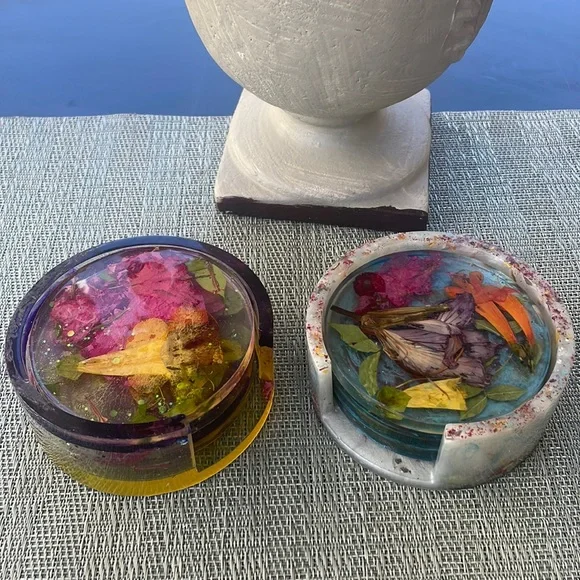 Handmade Pressed Flower Coaster Set and Holder Round Colorful - Picture 15 of 16